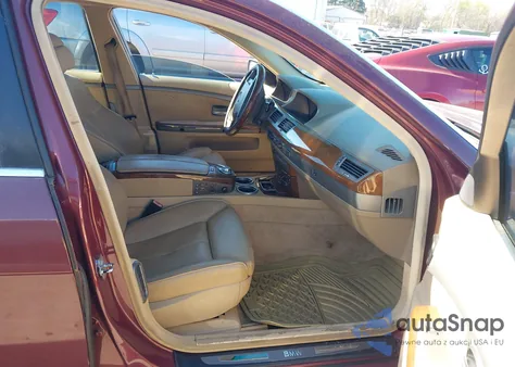 2005 BMW 745Li из США, поврежденный, VIN WBAGN63505DS56159